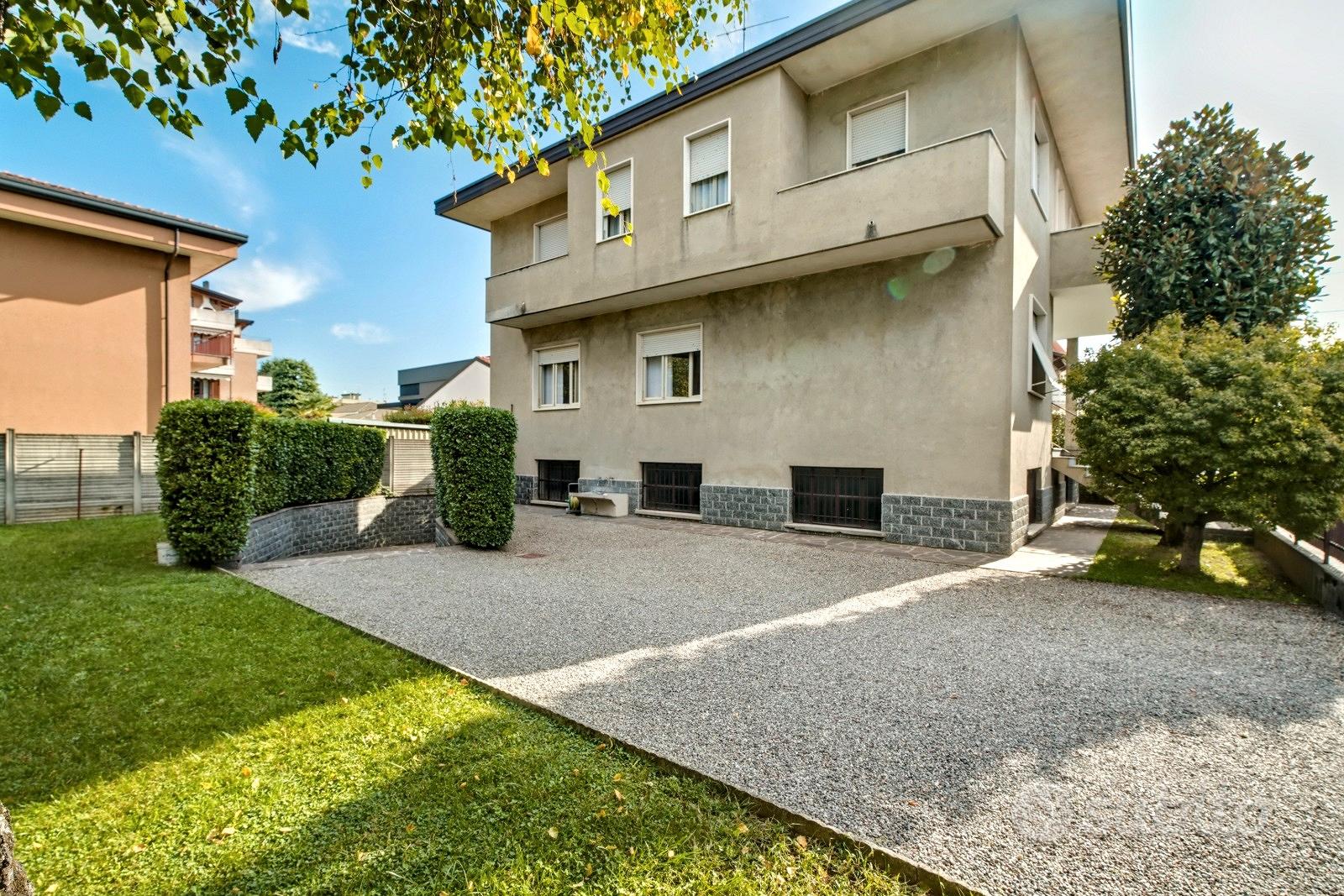House in Meda, Monza e della Brianza - Altro