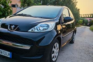 Peugeot 107 RESTYLING Nera 1.0 benzina