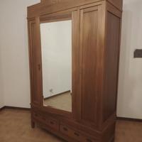 Armadio in ciliegio restaurato