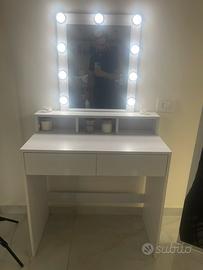 Ballerina postazione trucco