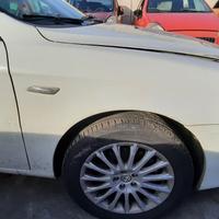 ALFA ROMEO 147 ANNO 2009 - PARAFANGO DESTRO