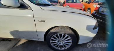 ALFA ROMEO 147 ANNO 2009 - PARAFANGO DESTRO