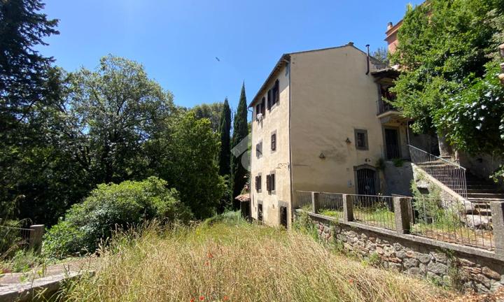 MULTILOCALE A VITERBO