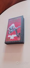 VHS iron Maiden: raising Hell. come nuovo.