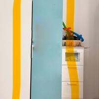 Struttura Pax Ikea con ripiani .