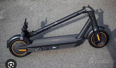 Monopattino elettrico G30 max