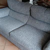 2 divani misure in foto