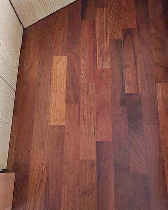 Parquet in teak 