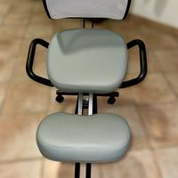 Sedia ergonomica / Kneeling chair