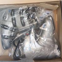 Scarponi da sci HEAD nuovi. Tg 42-43.