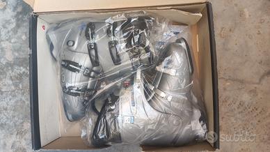 Scarponi da sci HEAD nuovi. Tg 42-43.