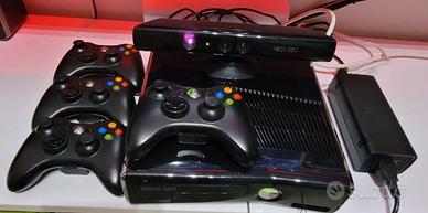 Xbox 360 Hd 250 gb con 4 controller originali 