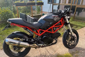 ducati monster 695