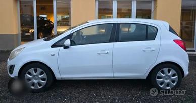 Opel Corsa 1.2 benzina e GPL 2014
