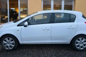Opel Corsa 1.2 benzina e GPL 2014