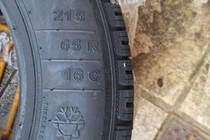 pneumatici 215-65-16 4 stagioni nuovi