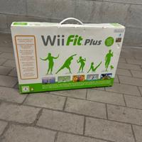 Nintendo WII FIT PLUS