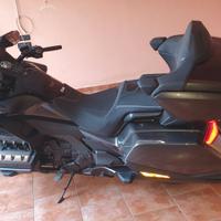 HONDA GOLD WING 1800 DCT