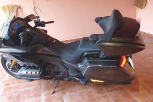 HONDA GOLD WING 1800 DCT