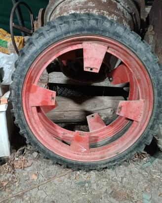 gomme e cerchi 4.5 r 36