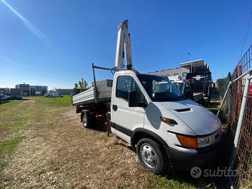 Iveco Daily 35c11 gru e ribaltabile