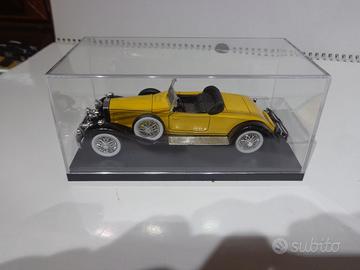 automodello RIO 1:43