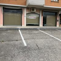 Locale Commerciale ufficio laboratorio magazzino