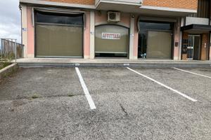 Locale Commerciale ufficio laboratorio magazzino