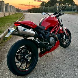 Ducati Monster 796