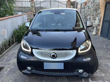 Smart fortwo prime 71 cv manuale 81000 navigatore