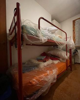 Letto a castello con 2 materassi