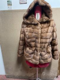 Giacca con cappuccio