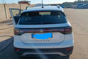  VOLKSWAGEN T CROSS CON GARANZIA