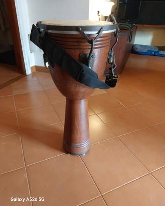 jembe africano in mogano
