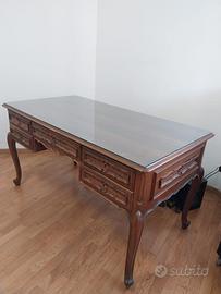Scrivania classica