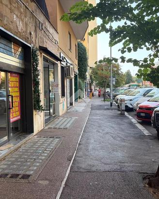 NEGOZIO A ROMA