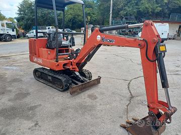 Miniescavatore Hinowa modello dm1550