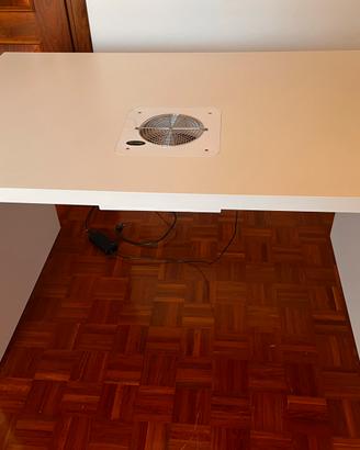 Tavolo per unghie con aspiratore ad incasso