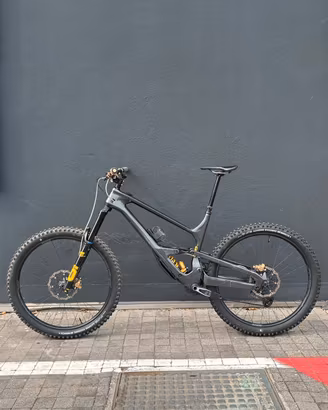 CANNONDALE Jeckyll 