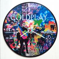 Vinile 33 giri a orologio omaggio ai Coldplay 