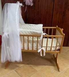 Culla in legno per bambini