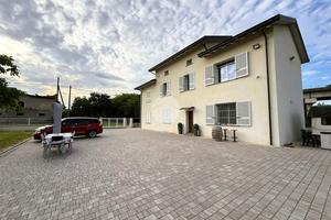 VILLA SINGOLA A FIDENZA