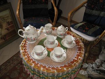 RAFFINATA PORCELLANA INGLESE "Set da 12" Totale pe