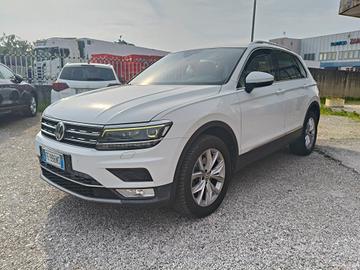 Volkswagen Tiguan 2.0 TDI SCR DSG 4MOTION Business