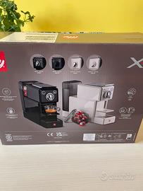 Macchina del caffè illy X3 Caps