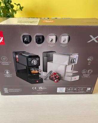 Macchina del caffè illy X3 Caps