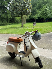 Vespa 50