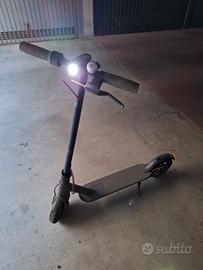 Monopattino elettrico Xiaomi (Youth edition)