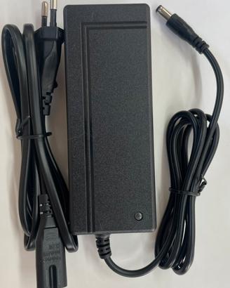 Caricabatterie per monopattino elettrico / e bike