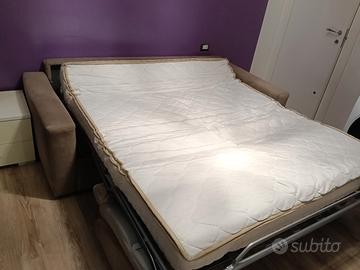 Divano letto matrimoniale 